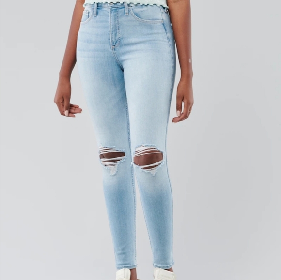 Hollister HIGH-RISE SUPER SKINNY JEANS Size 0 / 24 Light Wash NEW! - Picture 1 of 14
